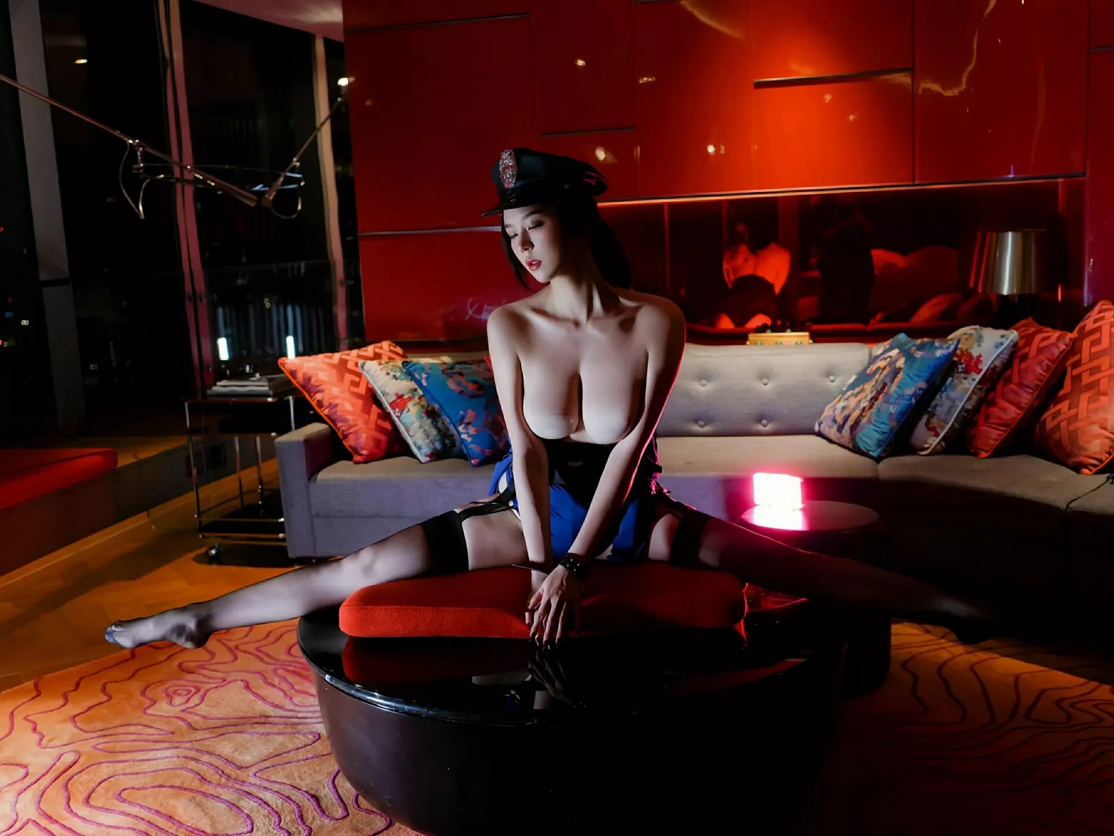 [XiuRen秀人网]第10569期玫瑰我爱你写真-秀人资源网